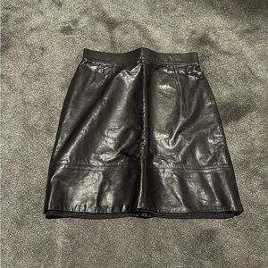 Firenza classic 80s leather skirt